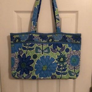 Vera Bradley East West Tote Doodle Daisy